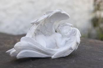 Ängel - Liggande i vingar, en produkt från Nya Musik som utvecklar och engagerar människor i alla åldrar.