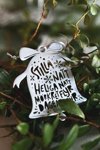 Hängdekoration - Stilla natt, en produkt från Nya Musik som utvecklar och engagerar människor i alla åldrar.