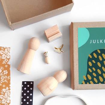 Julkrubba 1 - Gör det själv, en produkt från Nya Musik som utvecklar och engagerar människor i alla åldrar.