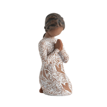 Prayer of Peace (darker skin and hair) - Willow Tree, en produkt från Nya Musik som utvecklar och engagerar människor i alla åldrar.