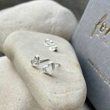 Örhängen – Hjärtan, en produkt från Nya Musik som utvecklar och engagerar människor i alla åldrar.