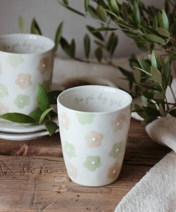 Mugg - Tro på dig själv, en produkt från Nya Musik som utvecklar och engagerar människor i alla åldrar.