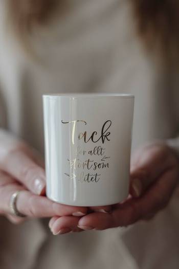 Lykta -Tack för allt, stort som litet - inkl. Gåvobox, en produkt från Nya Musik som utvecklar och engagerar människor i alla åldrar.