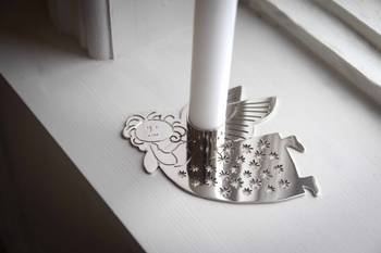 Ljusstake - Ängel, en produkt från Nya Musik som utvecklar och engagerar människor i alla åldrar.