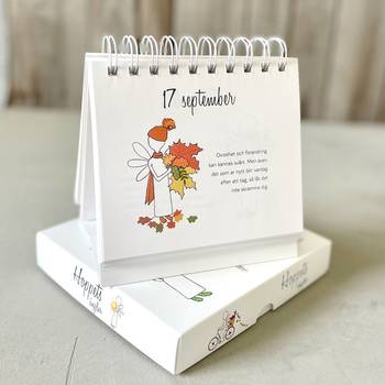 Hoppets änglar – Bordsalmanacka, en produkt från Nya Musik som utvecklar och engagerar människor i alla åldrar.