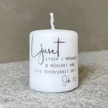 Blockljus – Ljuset lyser i mörkret, en produkt från Nya Musik som utvecklar och engagerar människor i alla åldrar.