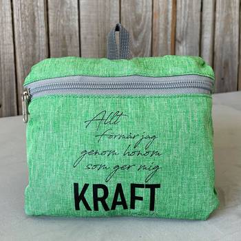 Ryggsäck - Hopvikbar - Allt förmår jag - Grön, en produkt från Nya Musik som utvecklar och engagerar människor i alla åldrar.