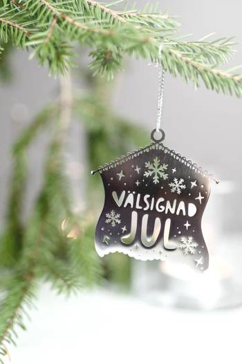 Hängdekoration - Välsignad jul, en produkt från Nya Musik som utvecklar och engagerar människor i alla åldrar.