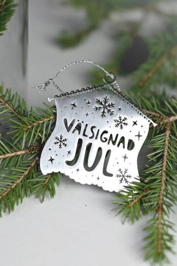 Hängdekoration - Välsignad jul, en produkt från Nya Musik som utvecklar och engagerar människor i alla åldrar.