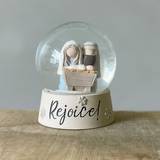 Snöglob - Julkrubba, en produkt från Nya Musik som utvecklar och engagerar människor i alla åldrar.