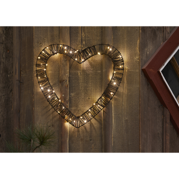 Utumhusdekoration - Hjärta, en produkt från Nya Musik som utvecklar och engagerar människor i alla åldrar.