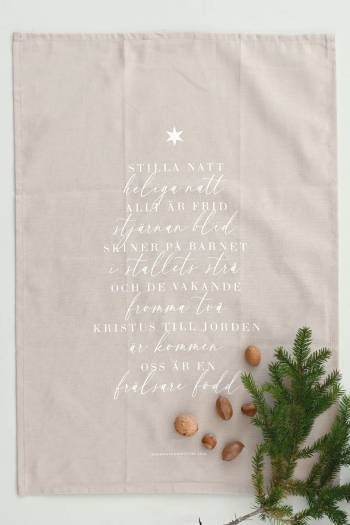 Kökshandduk - Stilla natt, en produkt från Nya Musik som utvecklar och engagerar människor i alla åldrar.