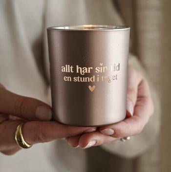 Lykta - Allt har sin tid, en stund i taget, en produkt från Nya Musik som utvecklar och engagerar människor i alla åldrar.