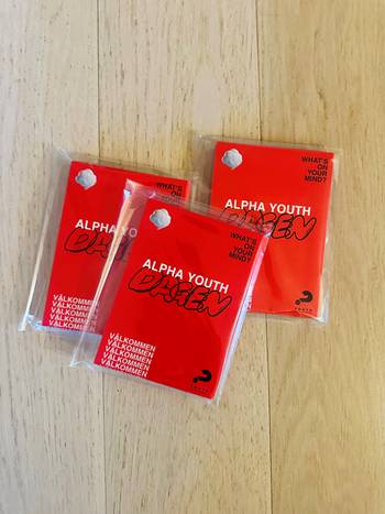 Alpha Youth - Inbjudan - Dagen - 30-pack, en produkt från Nya Musik som utvecklar och engagerar människor i alla åldrar.