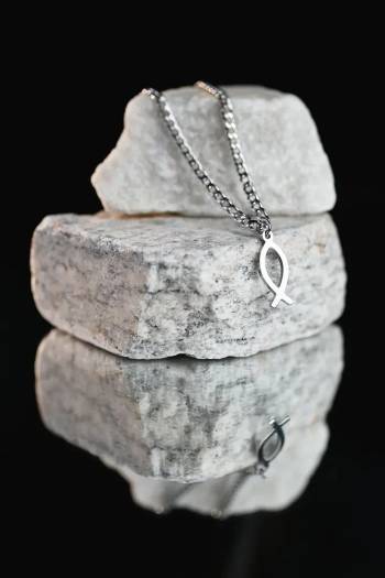 Halssmycke - Jesusfisken, en produkt från Nya Musik som utvecklar och engagerar människor i alla åldrar.