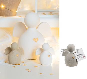 Ängel med guldfärgat hjärta - Grå - 14 cm, en produkt från Nya Musik som utvecklar och engagerar människor i alla åldrar.