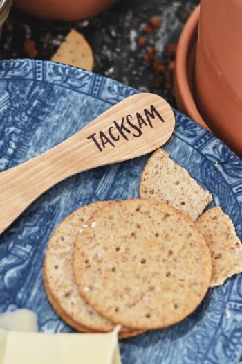 Smörkniv: Tacksam, en produkt från Nya Musik som utvecklar och engagerar människor i alla åldrar.