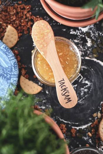 Smörkniv: Tacksam, en produkt från Nya Musik som utvecklar och engagerar människor i alla åldrar.