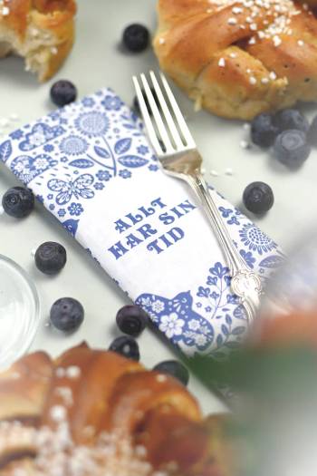 Servetter - Allt har sin tid, en produkt från Nya Musik som utvecklar och engagerar människor i alla åldrar.