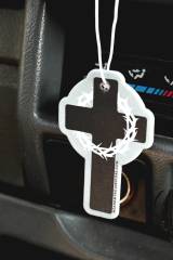 Doftgran: Kors, en produkt från Nya Musik som utvecklar och engagerar människor i alla åldrar.