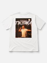 Tikitaka T-shirt - Vit, en produkt från Nya Musik som utvecklar och engagerar människor i alla åldrar.