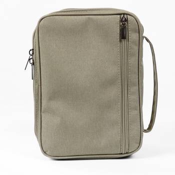 Bibelfodral - Medium - Slimline - Beige - Brunt kors, en produkt från Nya Musik som utvecklar och engagerar människor i alla åldrar.