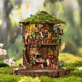 Miniatyrhus - Forest Tree Book Club, en produkt från Nya Musik som utvecklar och engagerar människor i alla åldrar.