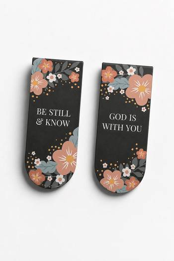Magnetbokmärken - Be still and know/God is with you, en produkt från Nya Musik som utvecklar och engagerar människor i alla åldrar.