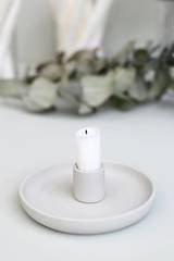 Ljusstake - Älskad, värdefull, dyrbar - Ljusgrå, en produkt från Nya Musik som utvecklar och engagerar människor i alla åldrar.