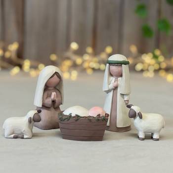 Julkrubba utan stall – 8 cm, en produkt från Nya Musik som utvecklar och engagerar människor i alla åldrar.
