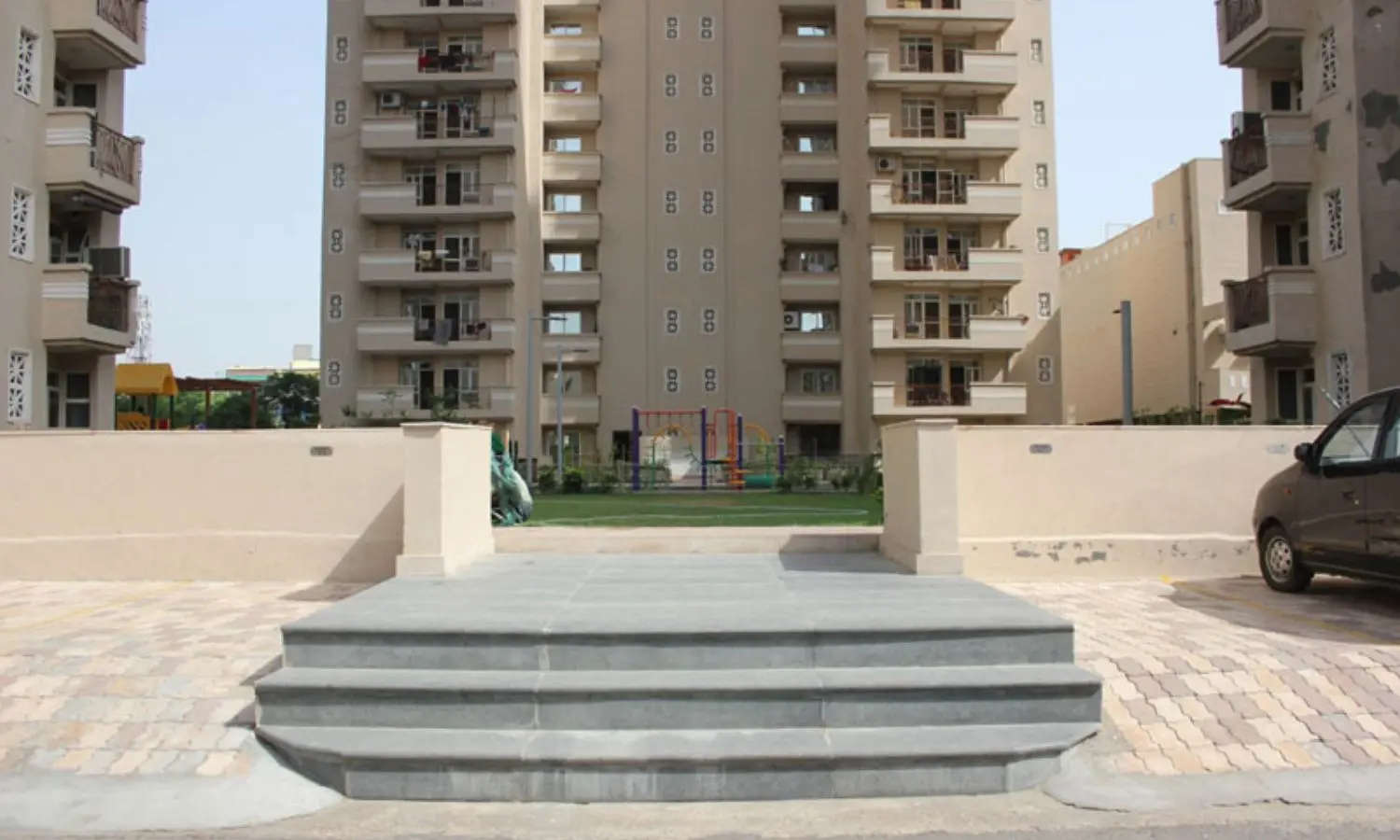 Project Entrance View