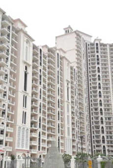 DLF Regal Gardens