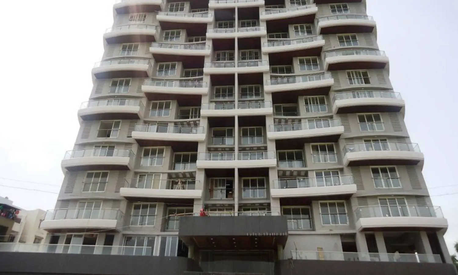 Supreme Amadore Baner - Elevation 3