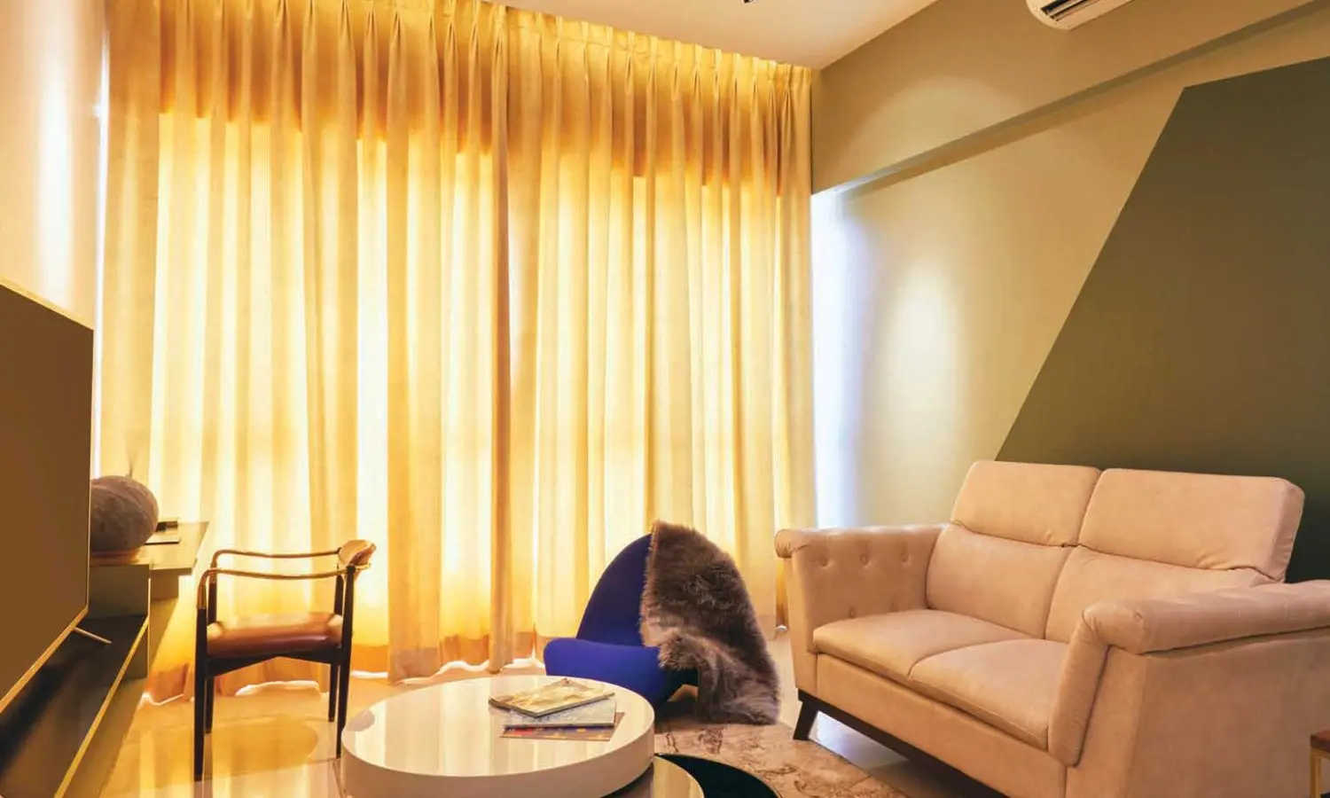 Emaar Emerald Floors Sector 65 Gurgaon - Bedroom