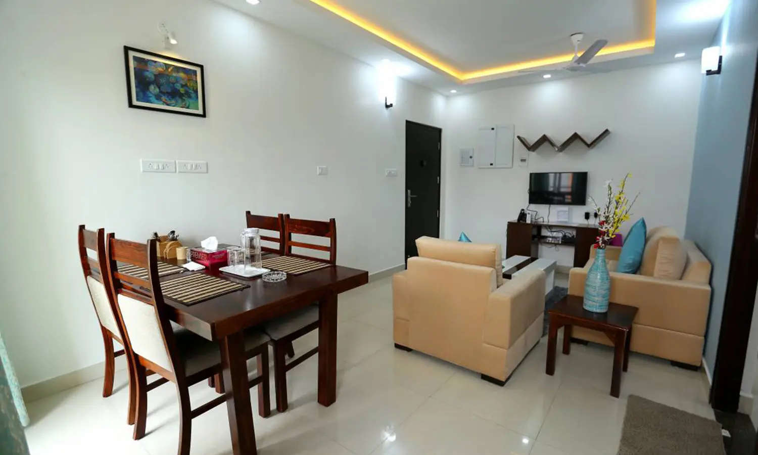 Eldeco Compact Apartment