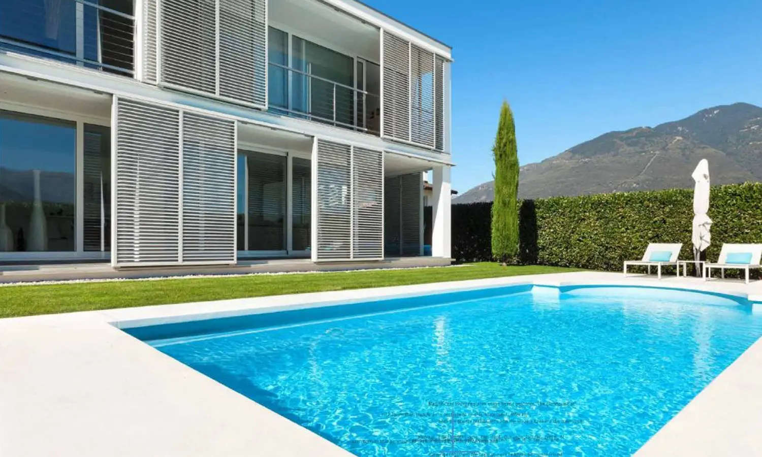Swimming pool