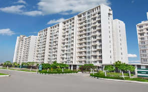 Jaypee Greens Pavilion Court Royale Sector 128