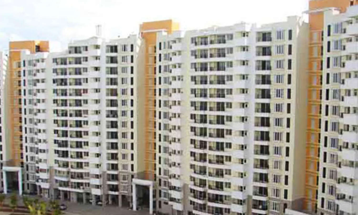 Jaypee Boulevard Court