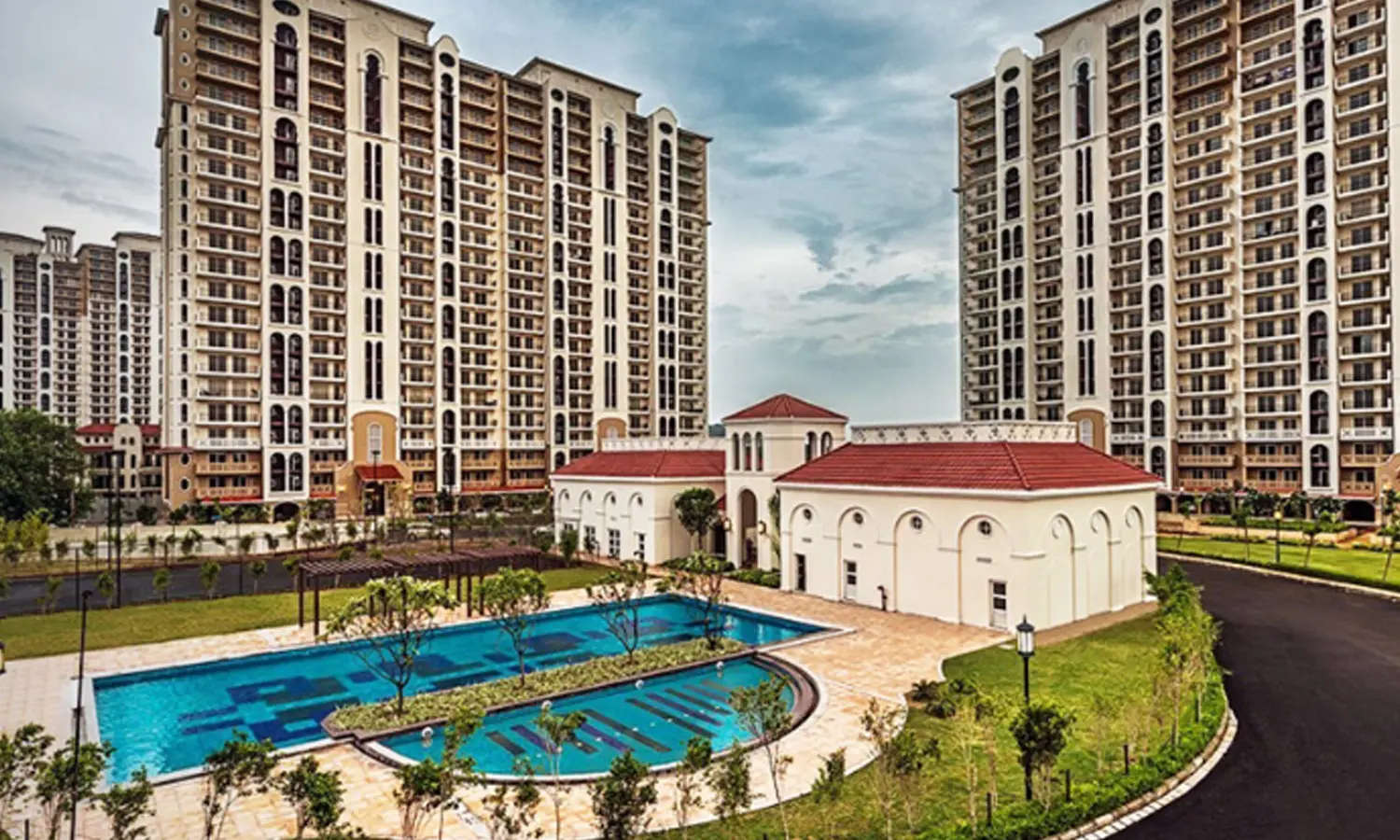 DLF Woodland Heights