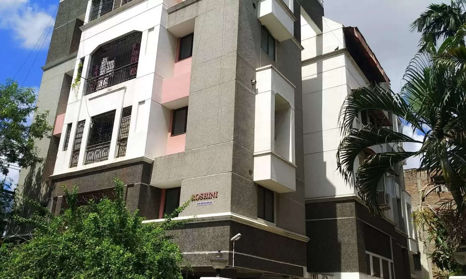 Appaswamy Roshini Apartment