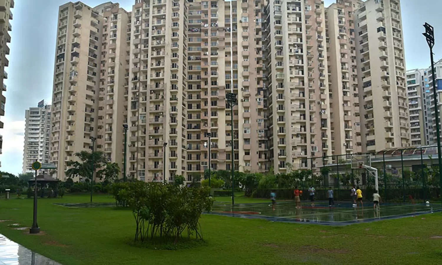 Paramount Floraville