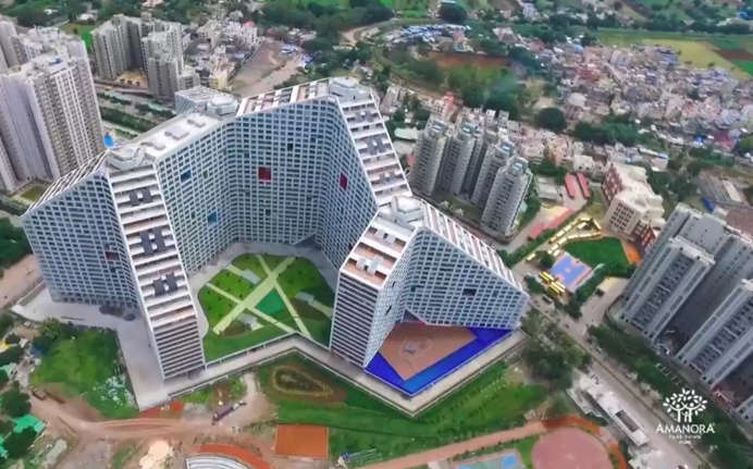 Amanora Future Towers Hadapsar