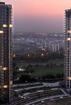 Jaypee Greens Sun Court