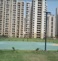 jaypee-greens kosmos