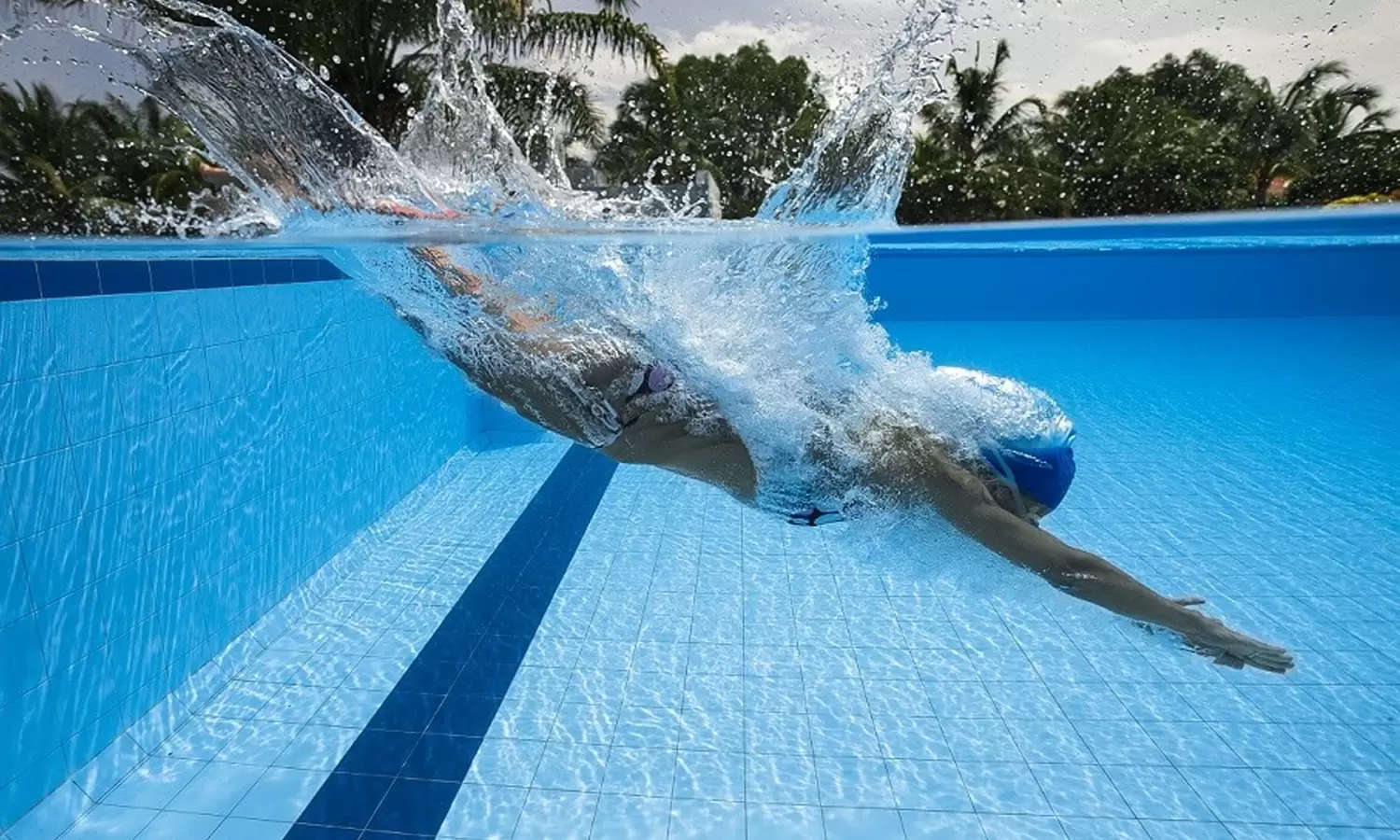 Swimming pool