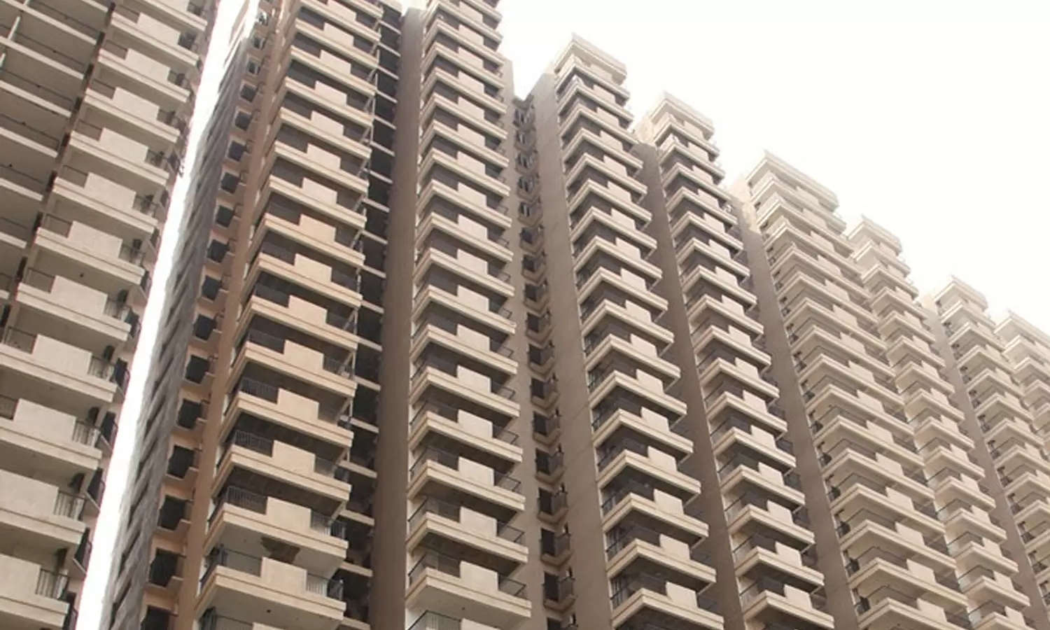 Gaur City 14th Avenue