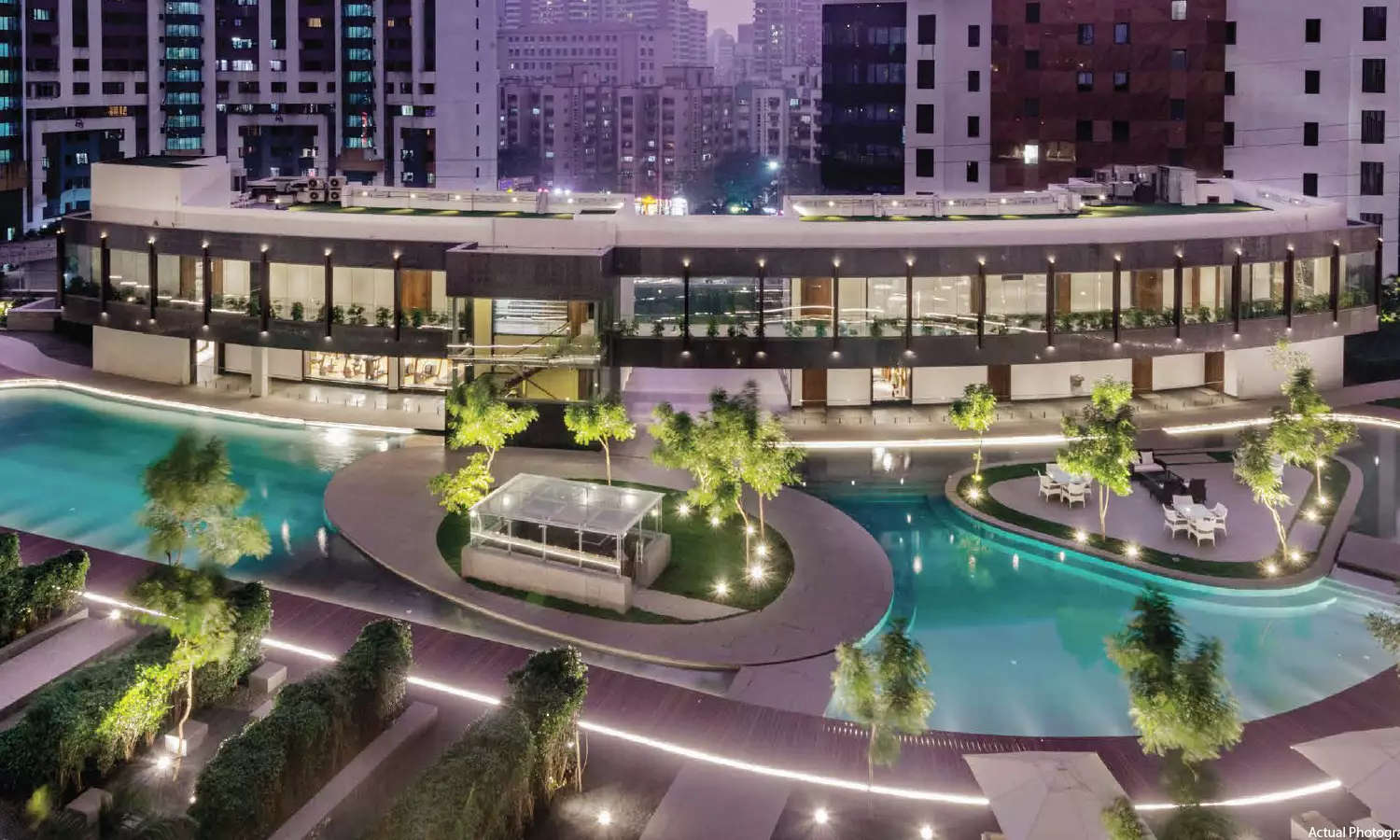 Swimming pool
