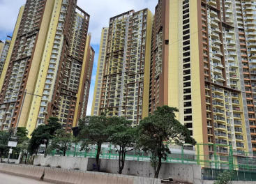 Amanora Adreno Towers