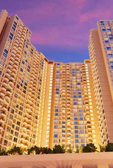 Marathon Nex Plaza