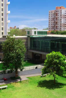 Mahindra Antheia